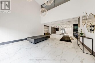 50-350 Dunfield Ave in Toronto, ON - Building Photo - Building Photo