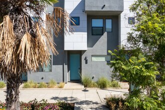 Station House in Oakland, CA - Building Photo - Building Photo