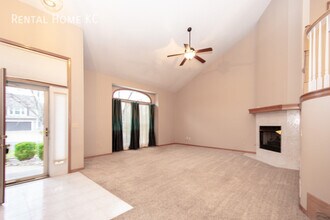5509 W 153rd Terrace in Overland Park, KS - Building Photo - Building Photo
