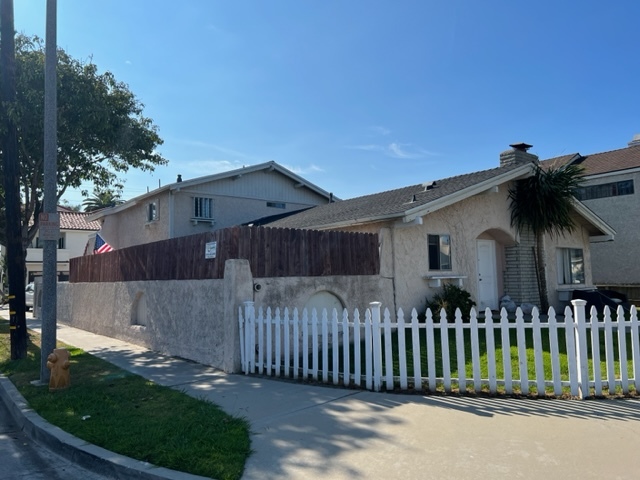 1218 California St in Huntington Beach, CA - Building Photo - Building Photo