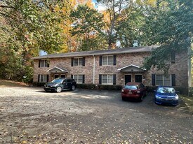 2353 Murell Rd in Snellville, GA - Building Photo