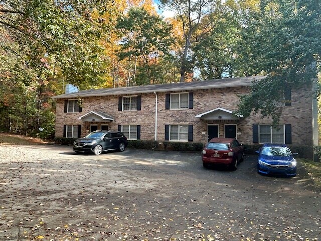 2353 Murell Rd in Snellville, GA - Building Photo