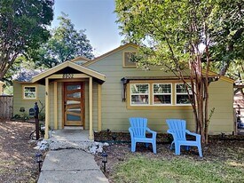 8902 Redondo Dr in Dallas, TX - Building Photo