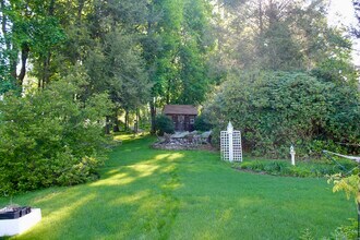 55 Knollcrest Rd in New Fairfield, CT - Building Photo - Building Photo