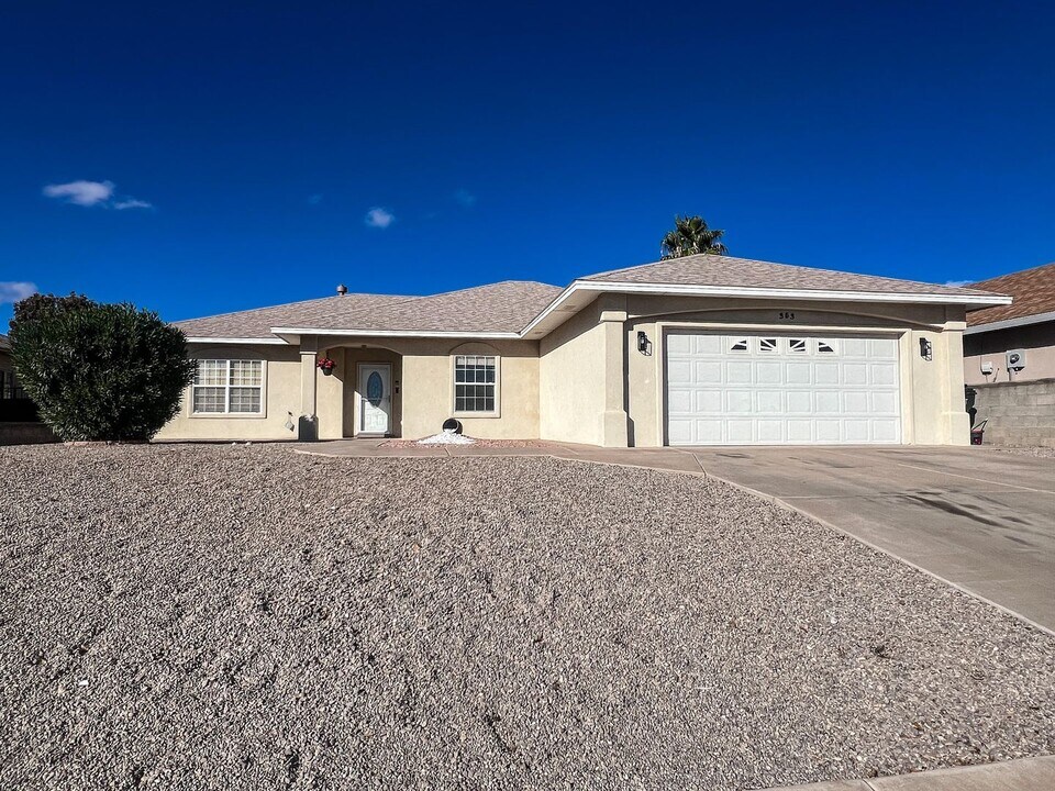 353 Chaco in Alamogordo, NM - Building Photo
