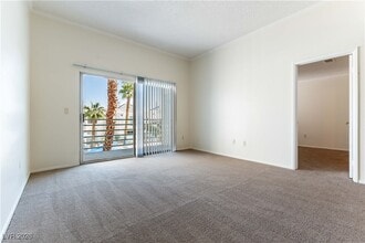 7100 W Pirates Cove Rd, Unit 2089 in Las Vegas, NV - Foto de edificio - Building Photo