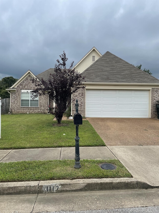 property at 1117 E Cortona Cir