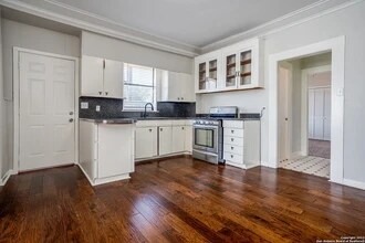 2739 SE Loop 410 in San Antonio, TX - Foto de edificio - Building Photo