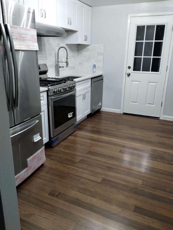 property at 1539 W Cedar Ave