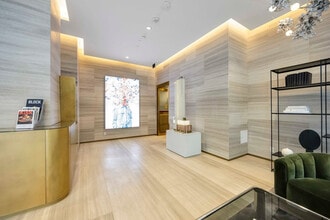 225 Adelaide St W, Unit SI ID1357656P in Toronto, ON - Building Photo - Building Photo