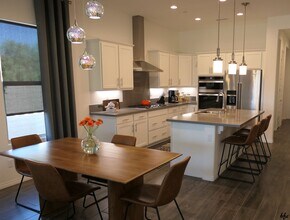 11 Vintage in Rancho Mirage, CA - Building Photo - Building Photo