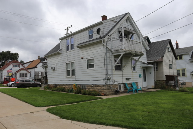 1316 Michigan Ave, Unit B - Upper in South Milwaukee, WI - Foto de edificio - Building Photo