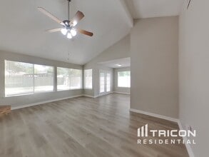 7434 Tetela Dr in Houston, TX - Building Photo - Building Photo