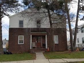 636 Colgate Ave in Perth Amboy, NJ - Foto de edificio - Building Photo