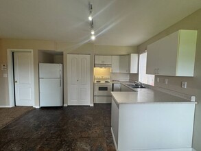 23264 118 Av in Maple Ridge, BC - Building Photo - Building Photo