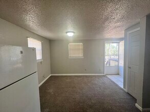 1614 Lonnie Rd in Tallahassee, FL - Building Photo - Building Photo