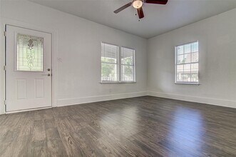 2544 Sol Wilson Ave in Austin, TX - Building Photo - Building Photo