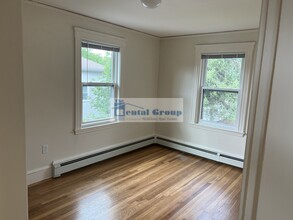 242 Waverley Ave, Unit A in Watertown, MA - Building Photo - Building Photo