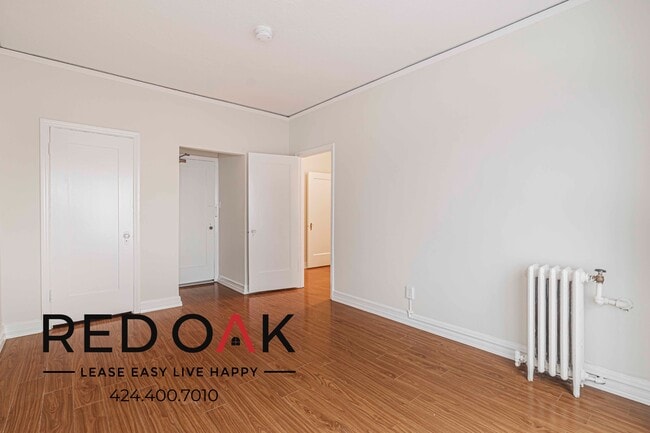 570 N Rossmore Ave in Los Angeles, CA - Building Photo - Building Photo