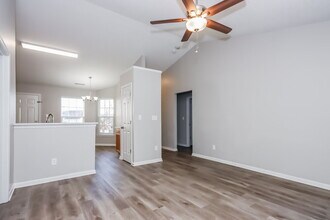 1641 Galesburg St in Charlotte, NC - Building Photo - Building Photo