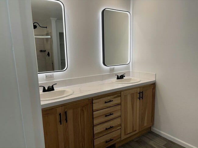 498 Cimarron in Lake Elmo, MN - Building Photo - Building Photo