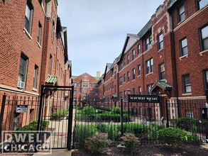 2706 N Spaulding Ave, Unit S in Chicago, IL - Building Photo - Building Photo