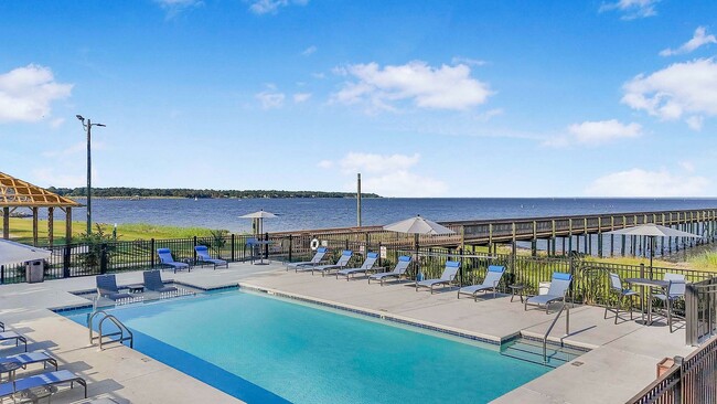 Grandview Pointe in Mobile, AL - Building Photo - Building Photo