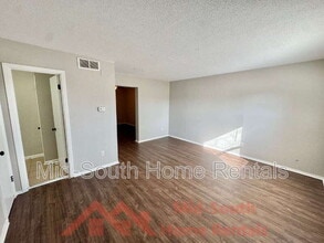 1742 E Holmes Rd in Memphis, TN - Building Photo - Building Photo