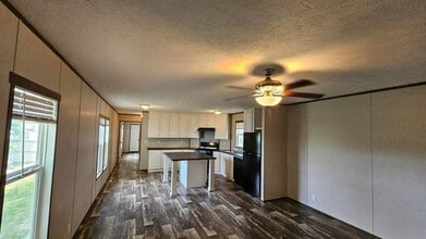 2036 E Campus St in Wichita, KS - Building Photo - Building Photo