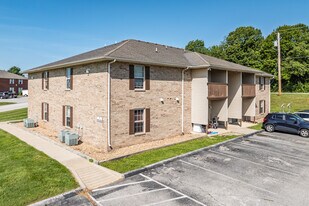 Ozark South Apartments in Ozark, MO - Building Photo