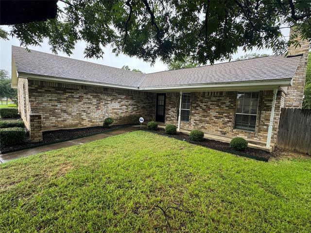 1821 W Terrace Dr in Grand Prairie, TX - Building Photo - Building Photo