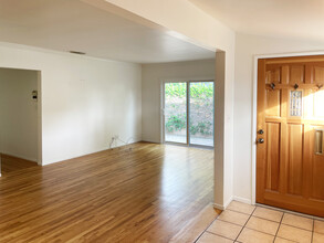 10739 Northgate St, Unit 6-143 in Culver City, CA - Building Photo - Building Photo