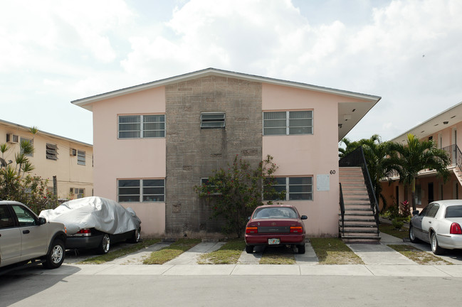 60 W 25th St in Hialeah, FL - Building Photo - Building Photo