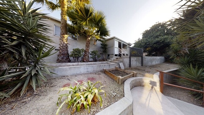 6420 Montezuma Rd