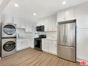 804 E Kelso St in Inglewood, CA - Building Photo - Building Photo