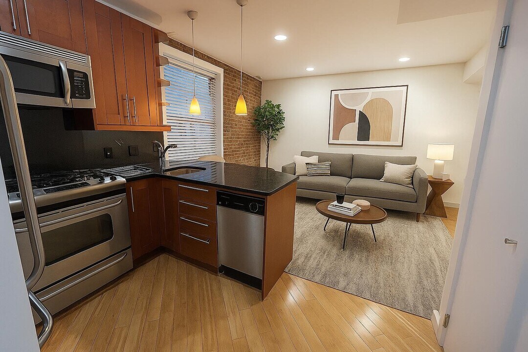 324 Baldwin Ave in Jersey City, NJ - Building Photo