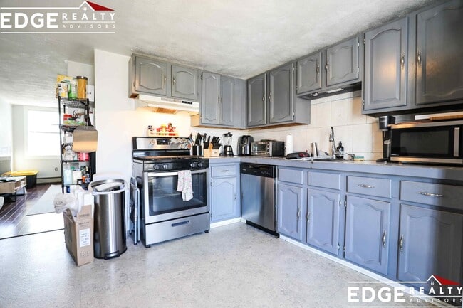 property at 7 Cottage St