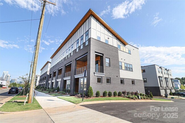 property at 2027 Isom St