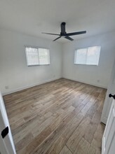 4390 Maple St NE in St. Petersburg, FL - Building Photo - Building Photo