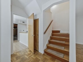 21 El Cerrito Ave, Unit 21 in San Mateo, CA - Building Photo - Building Photo