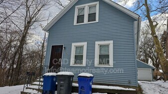 2109 Pixley Ct in Cleveland, OH - Building Photo