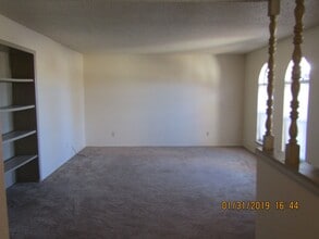 1018 Glendale Dr in Las Cruces, NM - Building Photo - Building Photo