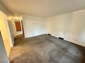 1916 17th St SW in Akron, OH - Building Photo - Building Photo