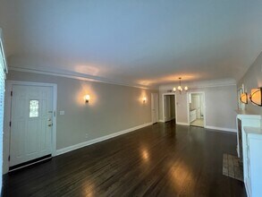 705 Brent Ave, Unit Lower in South Pasadena, CA - Foto de edificio - Building Photo