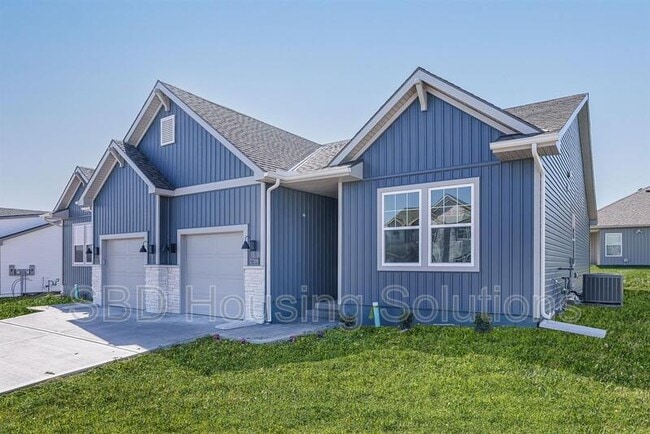 property at 27402 E Oak View Dr