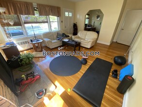 25 Harris Ave-Unit -1 in Wellesley, MA - Building Photo - Building Photo