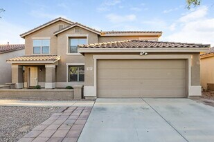 3221 W Cavedale Dr in Phoenix, AZ - Building Photo