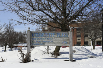 Community Plaza in Sandusky, OH - Building Photo - Building Photo