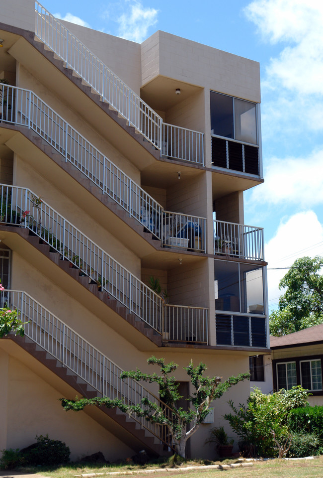 658 Hausten St in Honolulu, HI - Building Photo - Building Photo