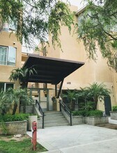 6400 Crescent Park E in Los Angeles, CA - Building Photo - Building Photo